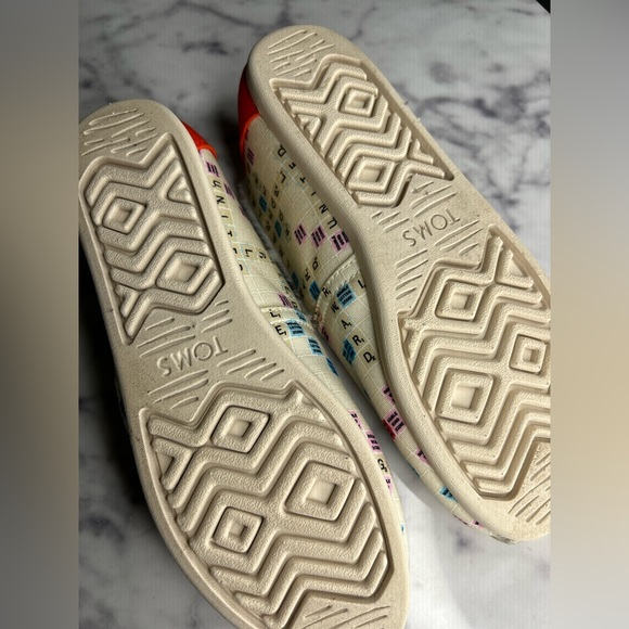 TOMS X Scrabble Faux Fur-lined Shoes - Picture 5 of 8